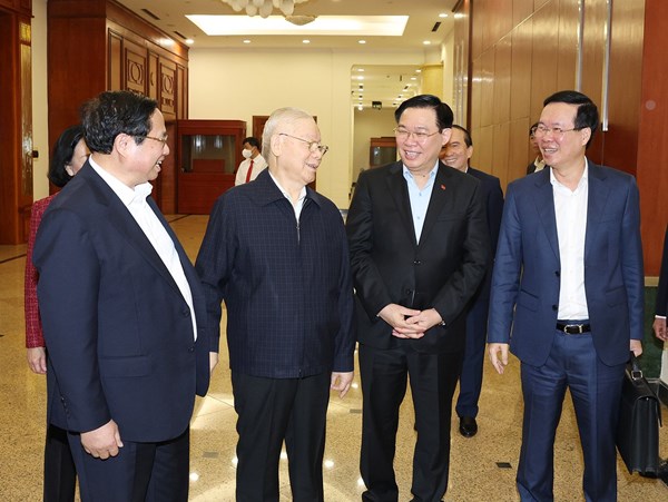 Tổng Bí thư Nguyễn Phú Trọng chủ trì phiên họp thứ nhất Tiểu ban Nhân sự Đại hội XIV của Đảng