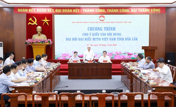 Chủ tịch Đỗ Văn Chiến cho ý kiến vào nội dung Đại hội đại biểu MTTQ Việt Nam tỉnh Đắk Lắk