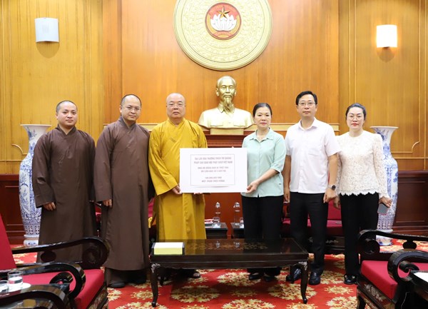 Tính đến 17h00 ngày 14/9: Số tiền ủng hộ đồng bào bị ảnh hưởng bởi cơn bão số 3 lên tới 1.001 tỷ đồng 