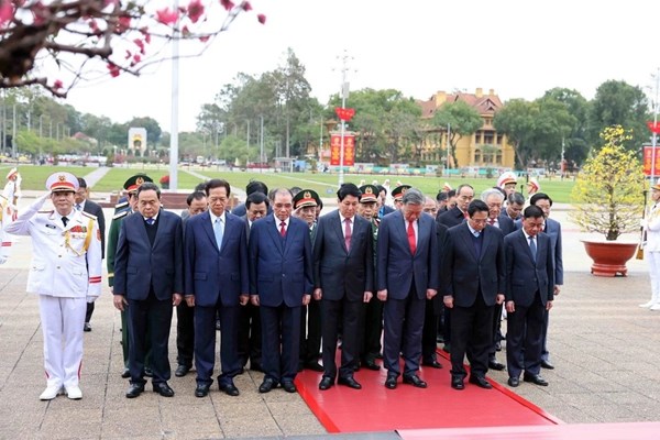 Lãnh đạo Đảng, Nhà nước vào Lăng viếng Chủ tịch Hồ Chí Minh