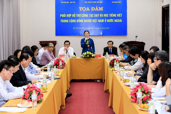 Đẩy mạnh dạy và học tiếng Việt cho người Việt ở nước ngoài