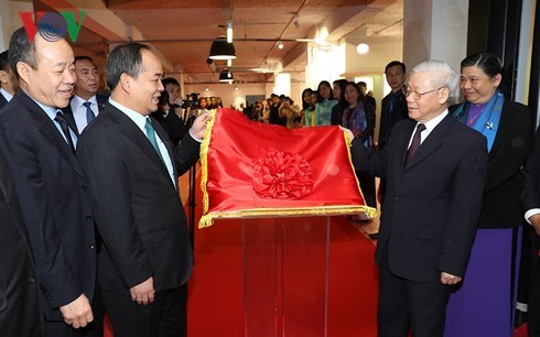 Tổng Bí thư dự khai trương trụ sở mới Trung tâm văn hóa Việt tại Pháp