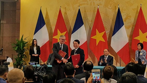 MTTQ Việt Nam ký kết Thoả thuận hợp tác với Hội đồng Kinh tế - Xã hội và Môi trường Pháp