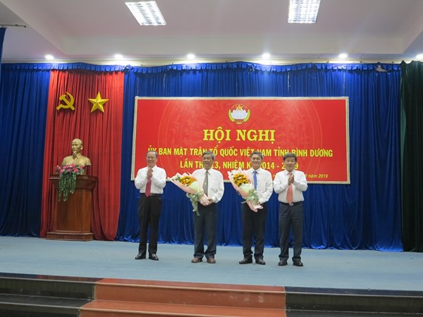 Ông Nguyễn Văn Lộc giữ chức Chủ tịch Uỷ ban MTTQ tỉnh Bình Dương