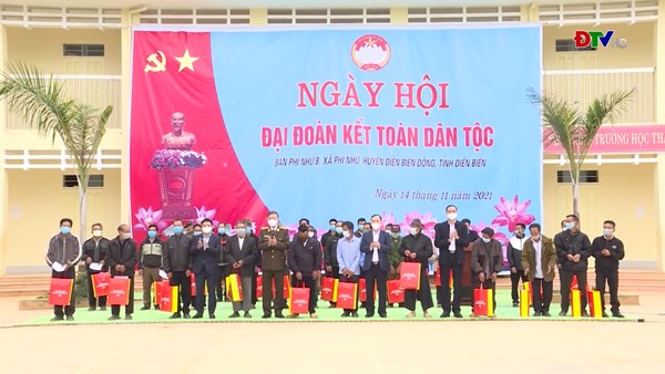 Bộ trưởng Bộ Công an Tô Lâm dự Ngày hội Đại đoàn kết toàn dân tộc tại tỉnh Điện Biên