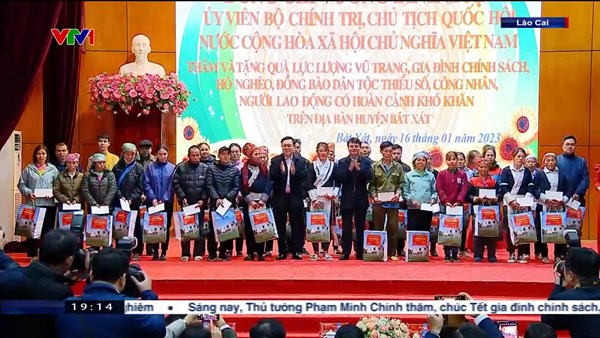 Lãnh đạo Đảng, Nhà nước, MTTQ Việt Nam thăm, tặng quà Tết