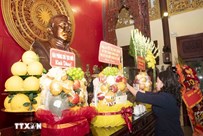 Phó Chủ tịch nước Võ Thị Ánh Xuân dâng hương tưởng nhớ Chủ tịch Tôn Đức Thắng