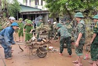 Dồn sức khắc phục hậu quả mưa lũ tại miền trung
