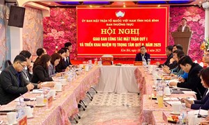 Hòa Bình: Giao ban công tác Mặt trận quý I năm 2025
