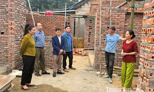 MTTQ các cấp tỉnh Tuyên Quang phát huy vai trò giám sát trong xóa nhà tạm