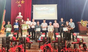Kết nối yêu thương, chăm lo cho người nghèo