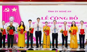 Nghệ An: Công bố quyết định thành lập cơ quan Ủy ban Mặt trận Tổ quốc tỉnh Nghệ An