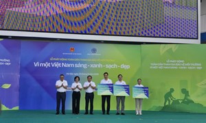 Phát động phong trào “Toàn dân tham gia bảo vệ môi trường vì một Việt Nam sáng - xanh - sạch - đẹp” 