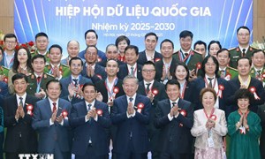 Tổng Bí thư: Hỗ trợ tối đa phát triển lĩnh vực dữ liệu, để Việt Nam sớm trở thành quốc gia số