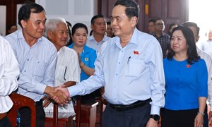 Chủ tịch Quốc hội: Xây dựng chính quyền 2 cấp nhằm gần dân, sát dân, hiểu dân