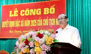 Phó Chủ tịch Hoàng Công Thủy công bố quyết định đặc xá năm 2025 cho 200 phạm nhân tại Hải Dương