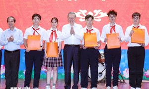 Tổng Bí thư: Thúc đẩy đổi mới sáng tạo, không để học sinh nào bị bỏ lại phía sau