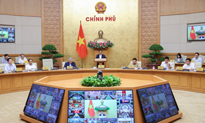 Nỗ lực cao nhất, phấn đấu hoàn thành thắng lợi các chỉ tiêu phát triển KT-XH năm 2025