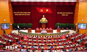 Thông báo Hội nghị lần thứ 12 Ban Chấp hành Trung ương Đảng khóa XIII