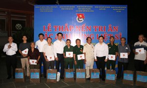 Đoàn Thanh niên Mặt trận Tổ quốc, các đoàn thể Trung ương hành trình về nguồn