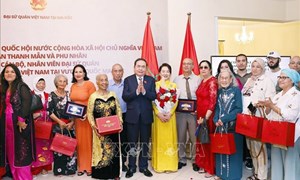 Chủ tịch Quốc hội Trần Thanh Mẫn gặp mặt cộng đồng người Việt Nam tại Morocco