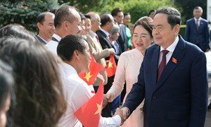 Chủ tịch Quốc hội Trần Thanh Mẫn gặp mặt cộng đồng người Việt Nam tại Thụy Sĩ