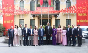 Chủ tịch Đỗ Văn Chiến tiếp đoàn đại biểu Hiệp hội Doanh nhân Đầu tư Việt Nam – Hàn Quốc