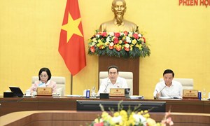 Ủy ban Thường vụ Quốc hội ý kiến về dự án Luật Viên chức sửa đổi: Xây dựng đội ngũ viên chức chuyên nghiệp, thực hiện chế độ linh hoạt trong tuyển dụng 