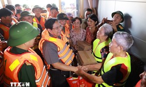 Thủ tướng thị sát, động viên nhân dân, chỉ đạo khắc phục hậu quả thiên tai tại Thái Nguyên
