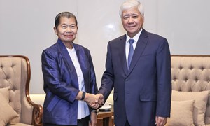Chủ tịch Đỗ Văn Chiến gửi thư cảm ơn Samdech Men Sam An đã gửi lời thăm hỏi nhân dân Việt Nam trước những thiệt hại do mư lũ gây ra