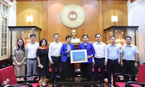 Góp thêm nguồn lực để đồng bào các tỉnh khắc phục hậu quả khi bão lũ đi qua