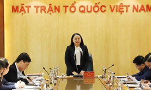 Phó Chủ tịch - Tổng Thư ký Nguyễn Thị Thu Hà cho ý kiến vào nội dung Đại hội đại biểu MTTQ Việt Nam tỉnh Thái Nguyên lần thứ I