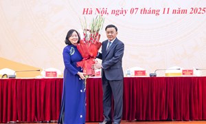 Bà Bùi Thị Minh Hoài được hiệp thương cử giữ chức Chủ tịch Ủy ban Trung ương MTTQ Việt Nam khóa X