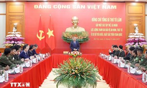 Tổng Bí thư gặp mặt đại biểu tiêu biểu tham gia bảo vệ an ninh, trật tự ở cơ sở