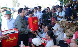 Thủ tướng Phạm Minh Chính kiểm tra công tác khắc phục hậu quả bão lũ tại Gia Lai