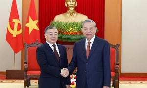 Tổng Bí thư Tô Lâm tiếp Trưởng Ban Tuyên truyền Trung ương Đảng Cộng sản Trung Quốc