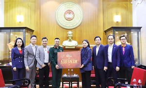 Gần 1.390 tỷ đồng đăng ký ủng hộ đồng bào vùng lũ qua số tài khoản của Ban Vận động cứu trợ Trung ương