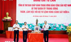 Tổng Bí thư: Tập trung xây dựng Cảnh sát biển theo hướng tinh, gọn, mạnh 