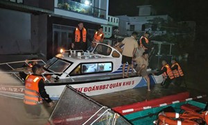 Tập trung tổng lực để cứu người, tuyệt đối không để người dân bị cô lập mà không được cứu giúp kịp thời