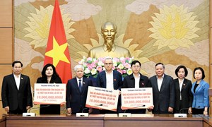 Hà Nội trao 30 tỷ đồng hỗ trợ 3 tỉnh Đắk Lắk, Lâm Đồng, Khánh Hòa khắc phục hậu quả mưa lũ