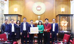 Báo Nhân dân ủng hộ số tiền 3 tỷ đồng hỗ trợ đồng bào các tỉnh miền Trung, Tây Nguyên khắc phục hậu quả do bão lũ gây ra