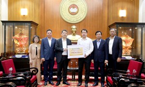 3,5 tỷ đồng từ Bộ Tài chính gửi tới đồng bào miền Trung, Tây Nguyên khắc phục hậu quả do mưa lũ gây ra