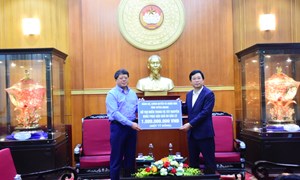 Hơn 1.175 tỷ đồng ủng hộ đồng bào các tỉnh khắc phục hậu quả do mưa lũ gây ra qua Ban Vận động cứu trợ Trung ương