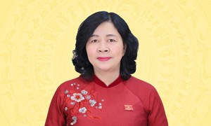 Đồng chí Bùi Thị Minh Hoài tiếp tục được bầu làm Ủy viên Bộ Chính trị khóa XIV