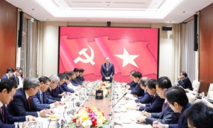 Tổng Bí thư làm việc với các Đại sứ, Trưởng cơ quan đại diện Việt Nam tại nước ngoài
