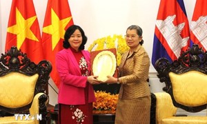 Củng cố và vun đắp quan hệ hợp tác giữa hai Đảng, hai nước Việt Nam-Campuchia