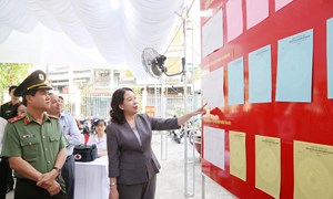 Phó Chủ tịch nước Võ Thị Ánh Xuân kiểm tra công tác chuẩn bị bầu cử tại Đồng Nai