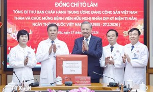 Tổng Bí thư: Mỗi thầy thuốc phải là điểm tựa của người bệnh trong những thời khắc khó khăn nhất