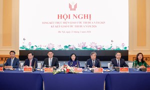 Chủ tịch Bùi Thị Minh Hoài dự Hội nghị tổng kết Cụm thi đua 6 thành phố trực thuộc Trung ương
