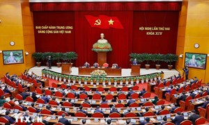 Thông cáo báo chí ngày làm việc thứ nhất Hội nghị Trung ương 2 khoá XIV